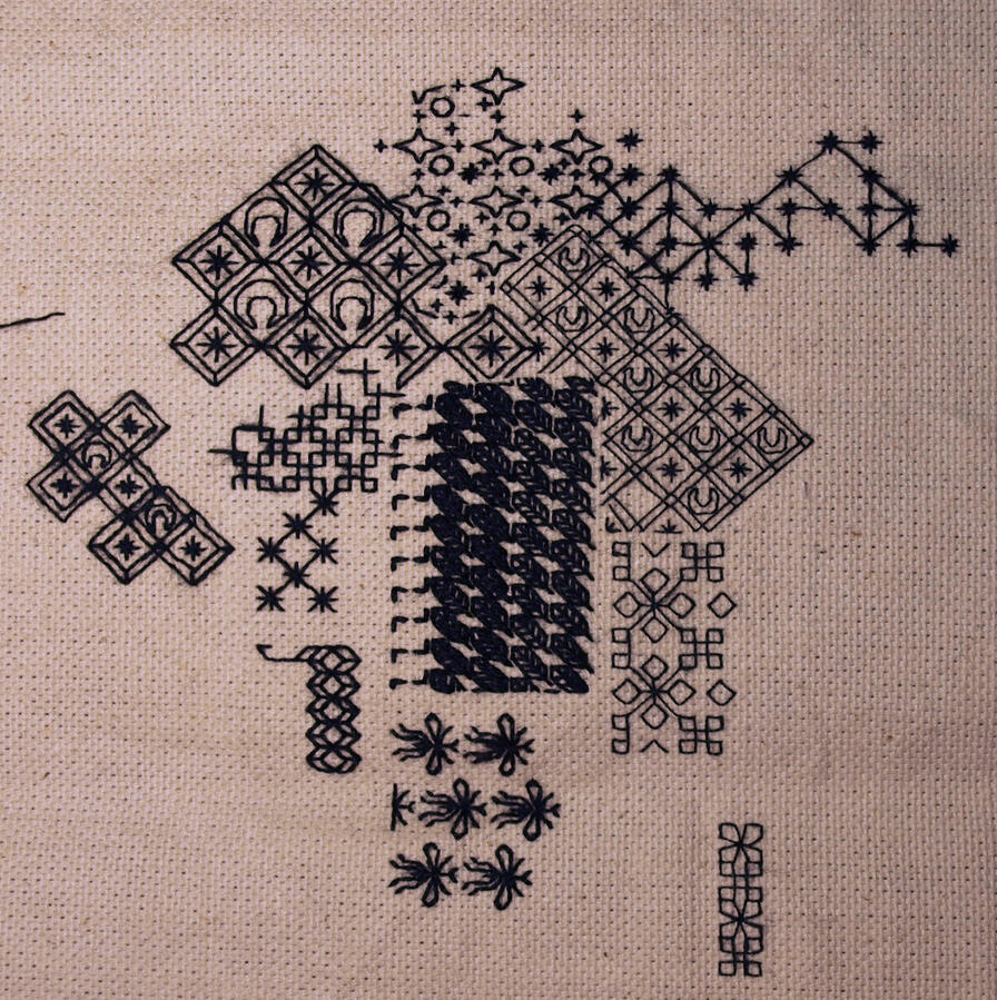 Ejercicios de blackwork, 2021. Blackwork sobre lona costeña, hilo mercerizado de algodón tipo mouliné marca DMC.